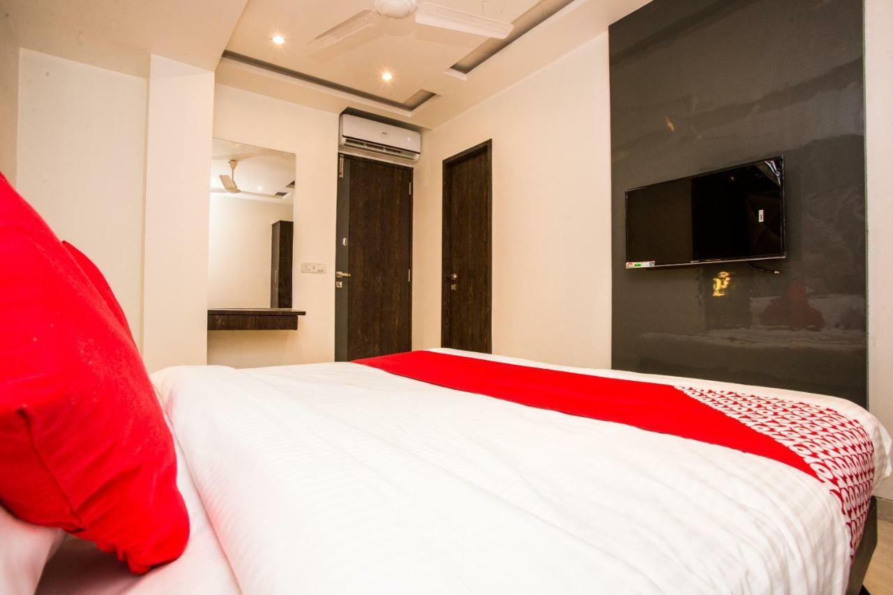 Oyo 37559 Hotel Al Haram Bombaim Exterior foto